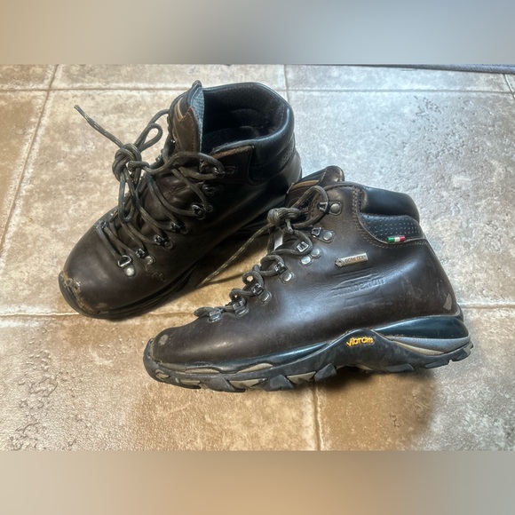 ZAMBERLAN 310 Skill GTX Womens Hiking Boot size 6 - Picture 1 of 7